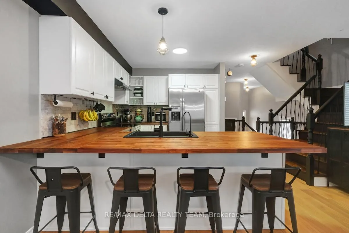 Photo 17 of 244 Parkrose Private, Ottawa, Chatelaine Village — HOMEH