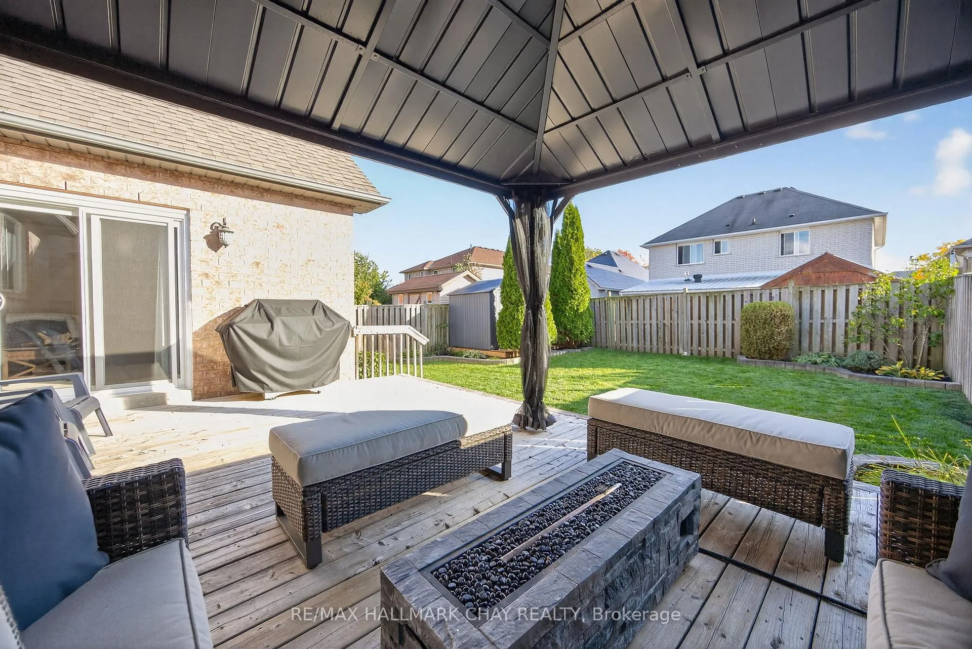 Photo 33 of 113 Tunbridge Road, Barrie, 400 East — HOMEH