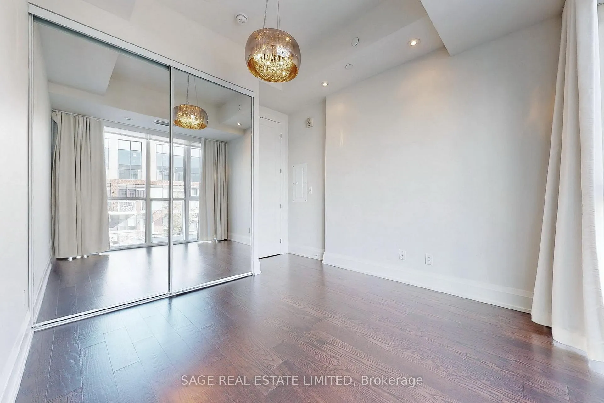 Photo 13 of Unit 313, 20 Fred Varley Drive, Markham, Unionville — HOMEH