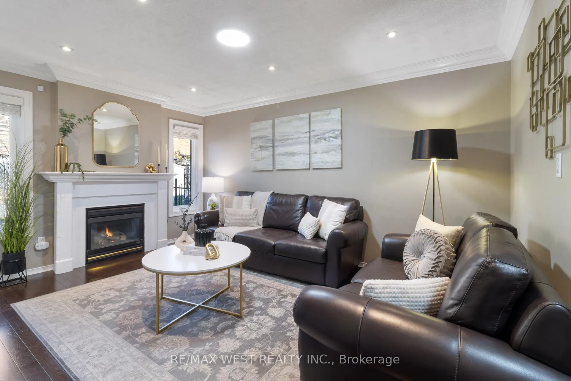 Photo 10 of 81 Purcell Crescent, Vaughan, Maple — HOMEH
