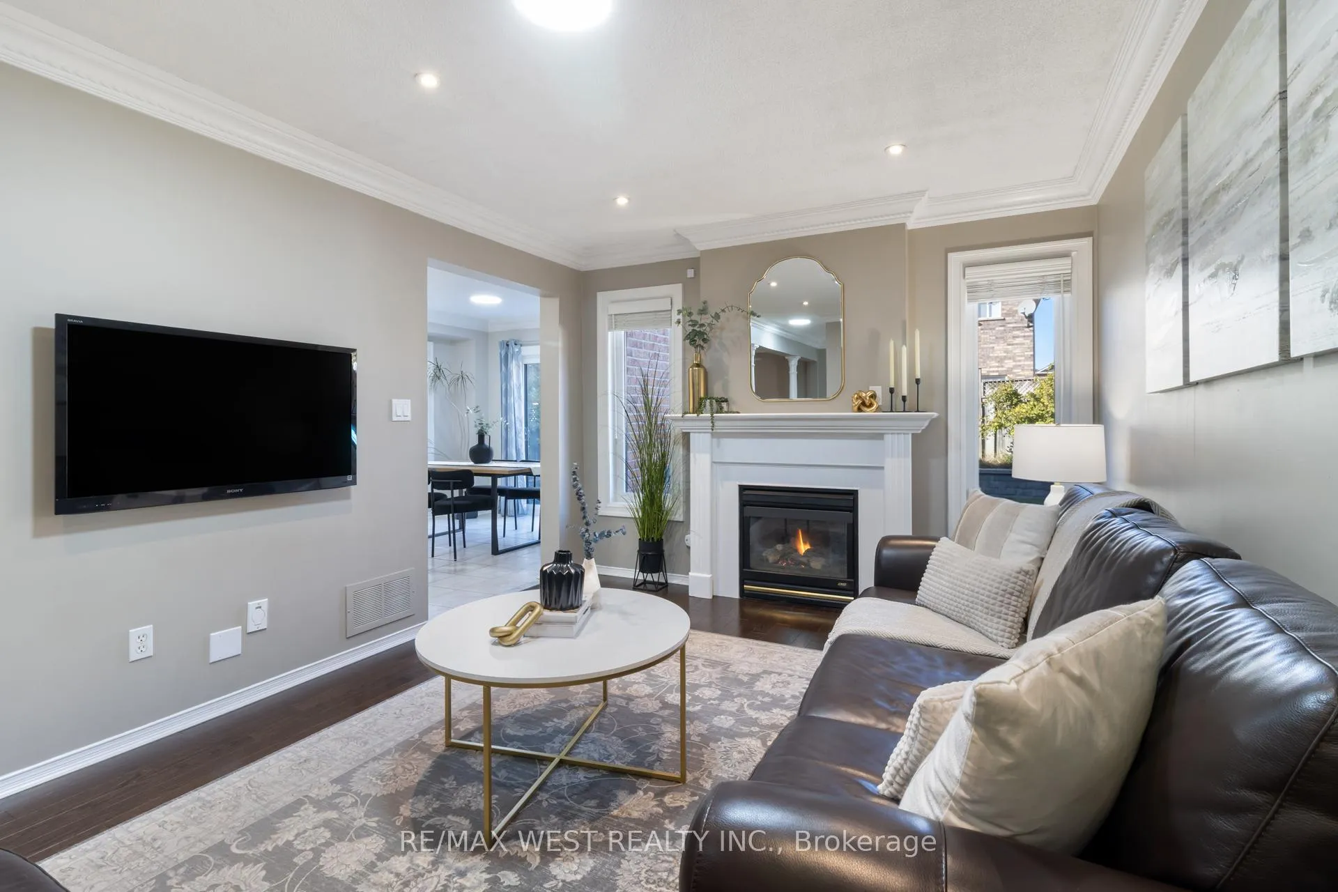 Photo 13 of 81 Purcell Crescent, Vaughan, Maple — HOMEH