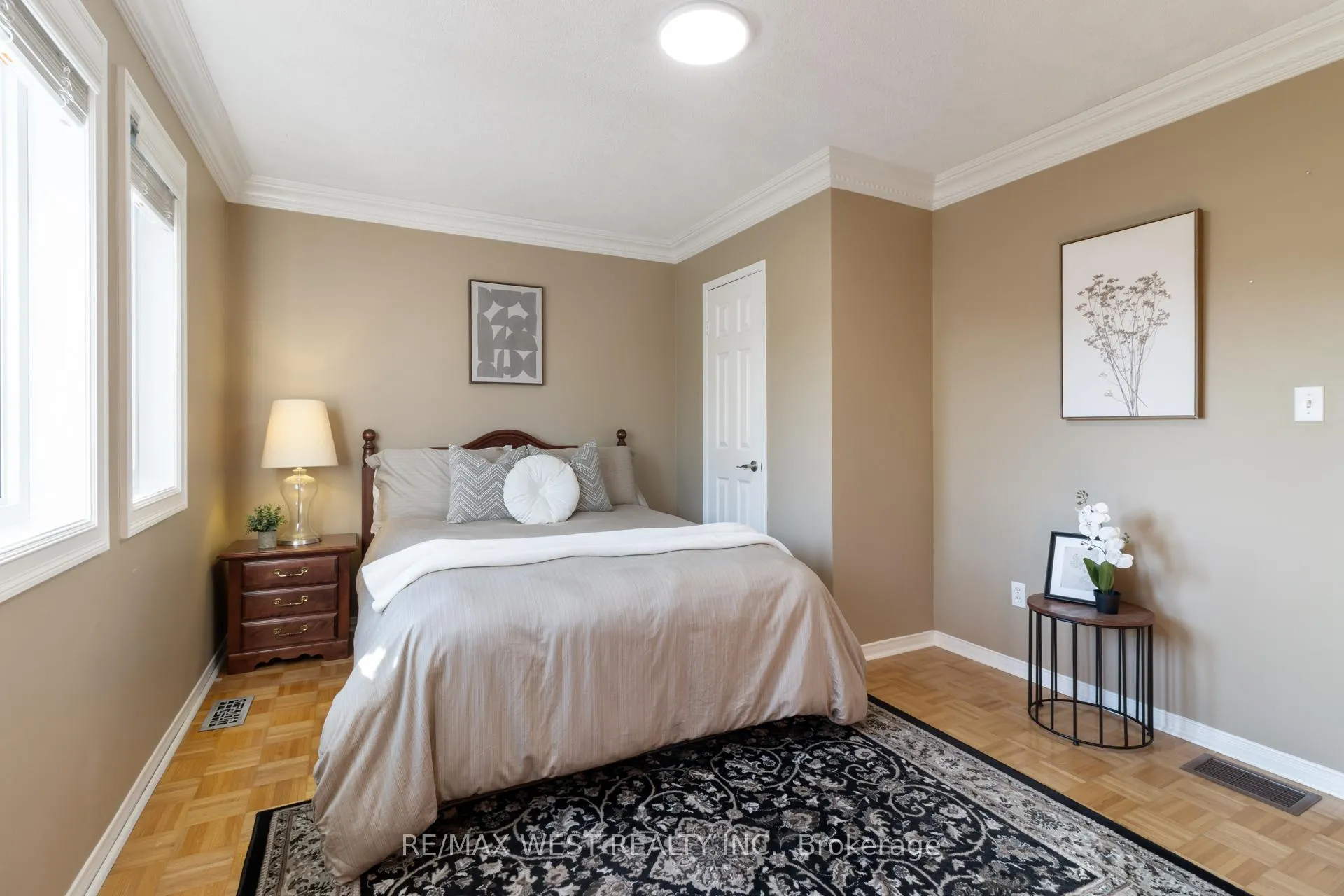 Photo 23 of 81 Purcell Crescent, Vaughan, Maple — HOMEH