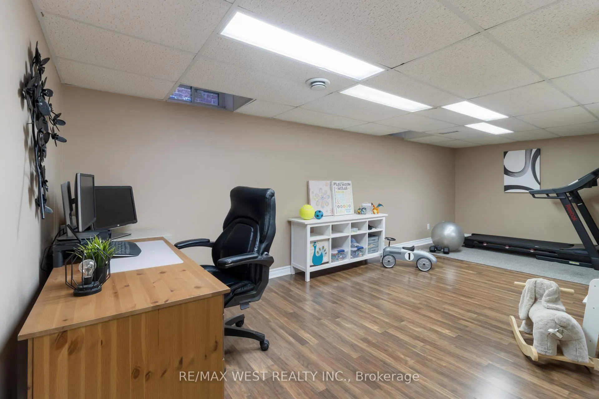 Photo 37 of 81 Purcell Crescent, Vaughan, Maple — HOMEH