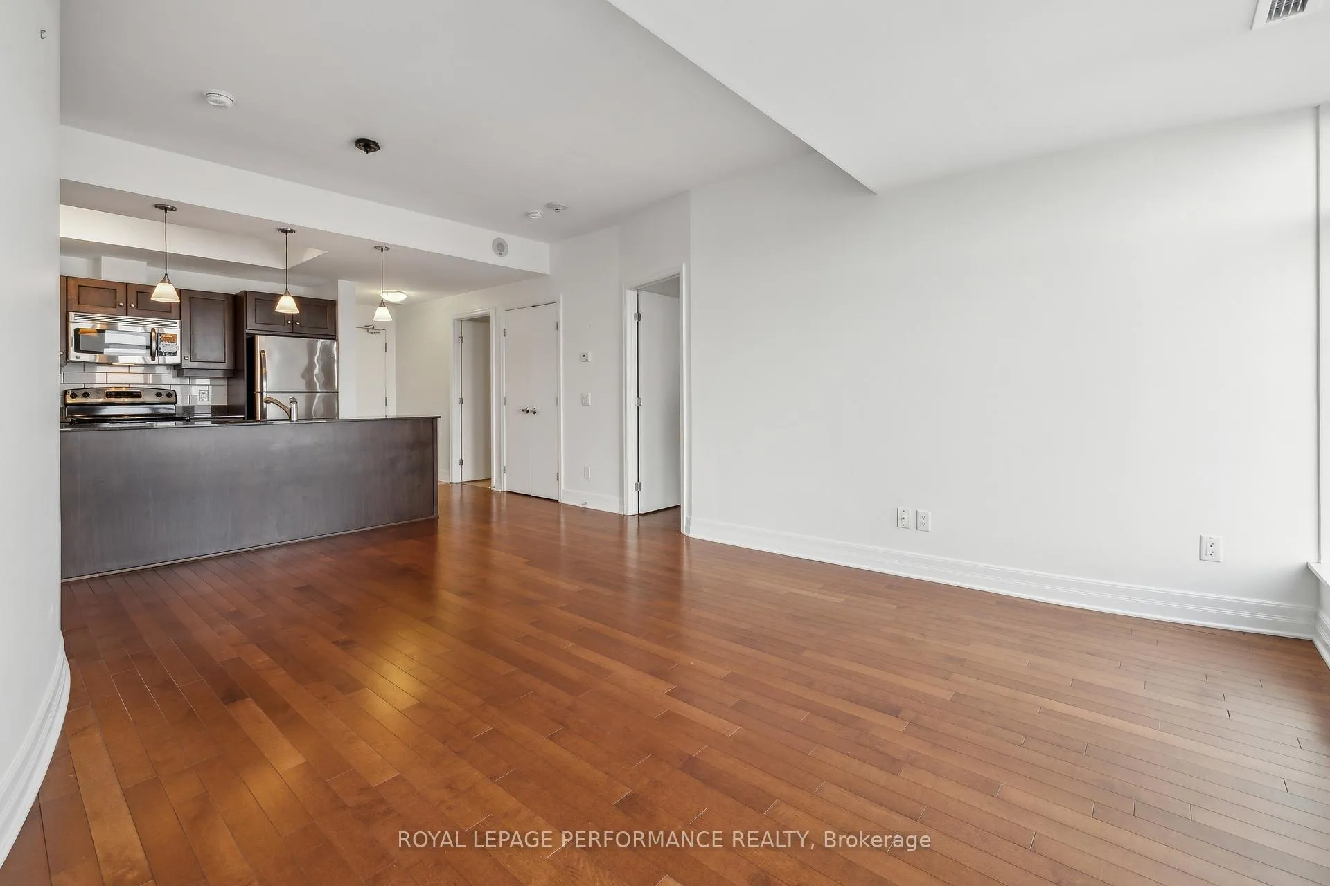Photo 5 of Unit 703, 75 Cleary Avenue, Ottawa, Woodroffe — HOMEH