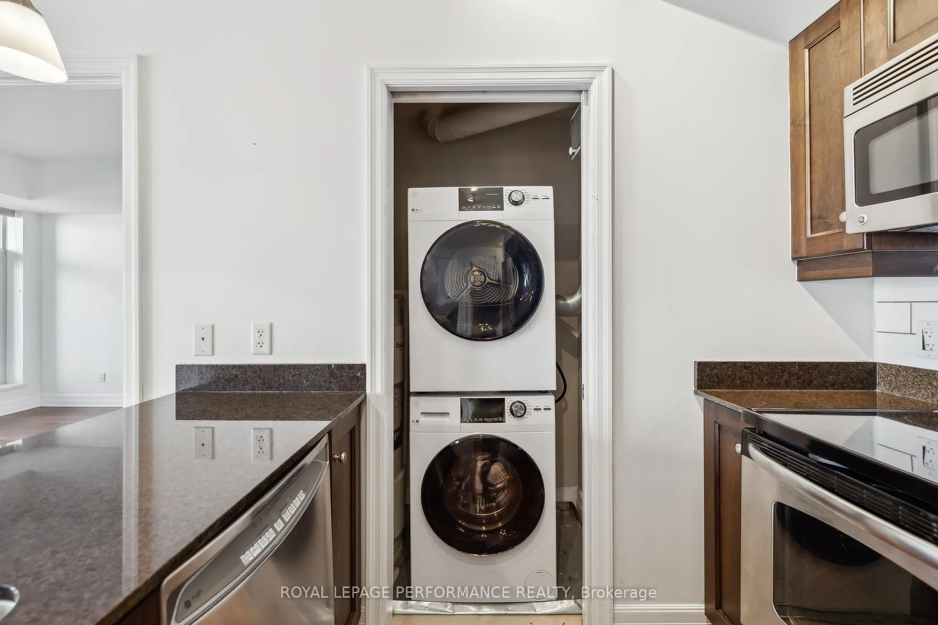 Photo 19 of Unit 703, 75 Cleary Avenue, Ottawa, Woodroffe — HOMEH