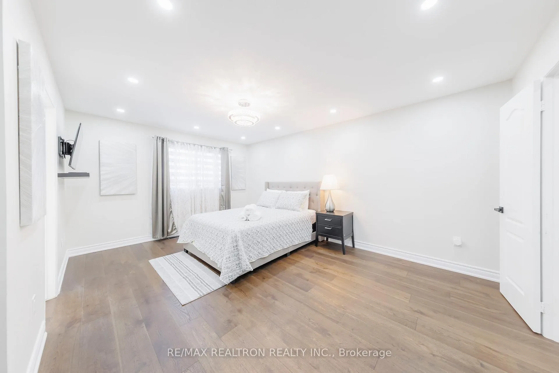 Photo 17 of 48 Briarcrest Drive, Markham, Berczy — HOMEH