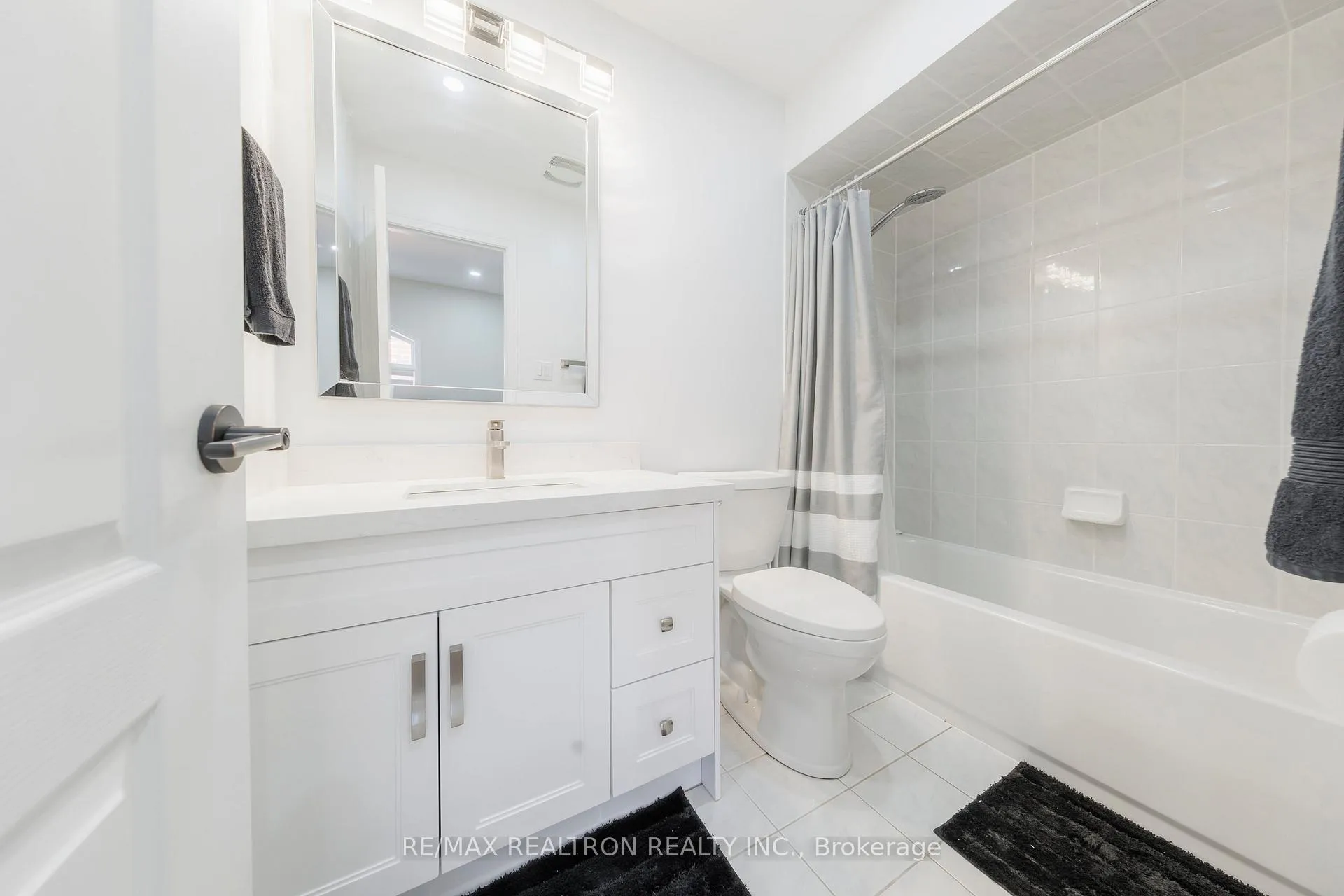 Photo 22 of 48 Briarcrest Drive, Markham, Berczy — HOMEH