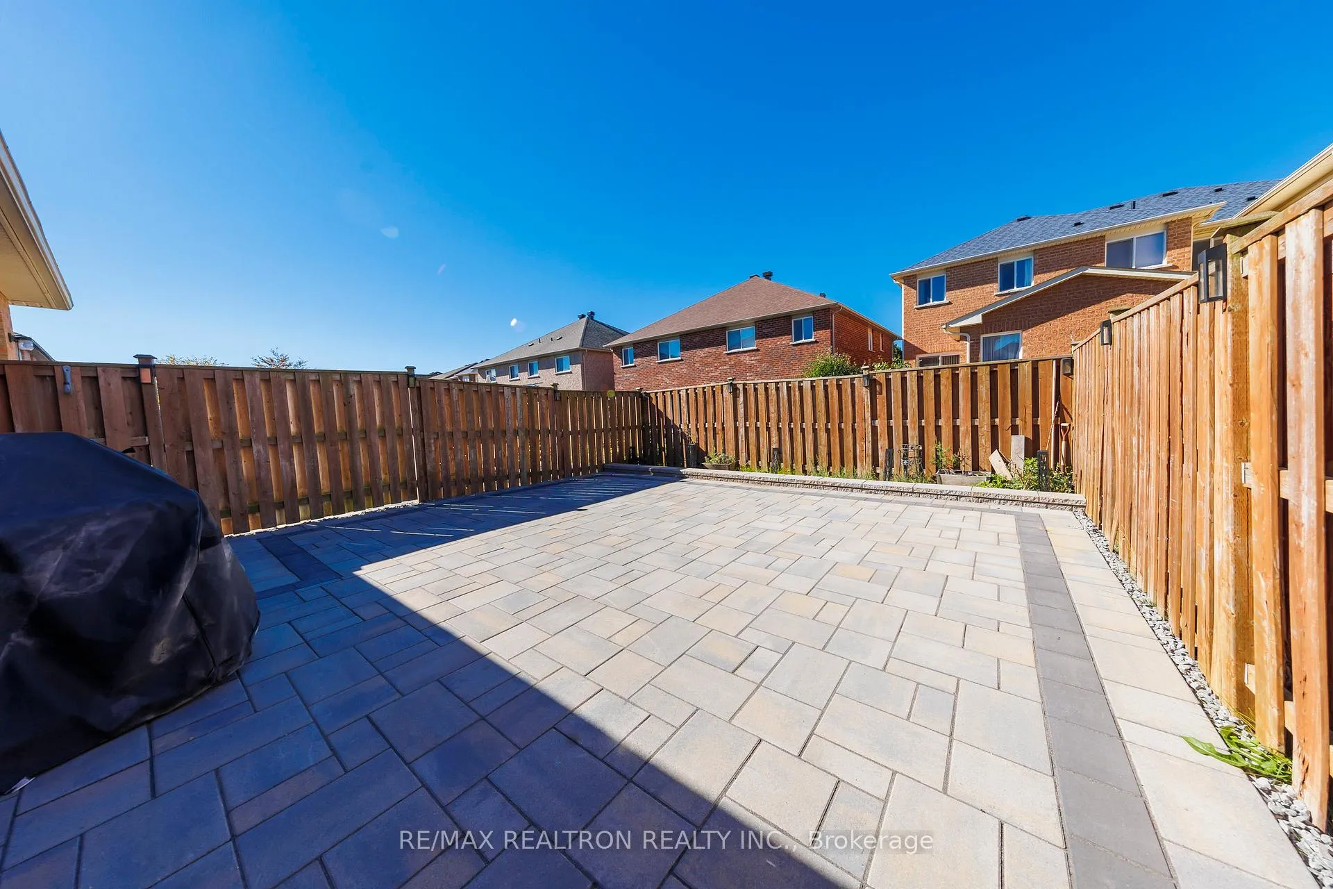 Photo 38 of 48 Briarcrest Drive, Markham, Berczy — HOMEH