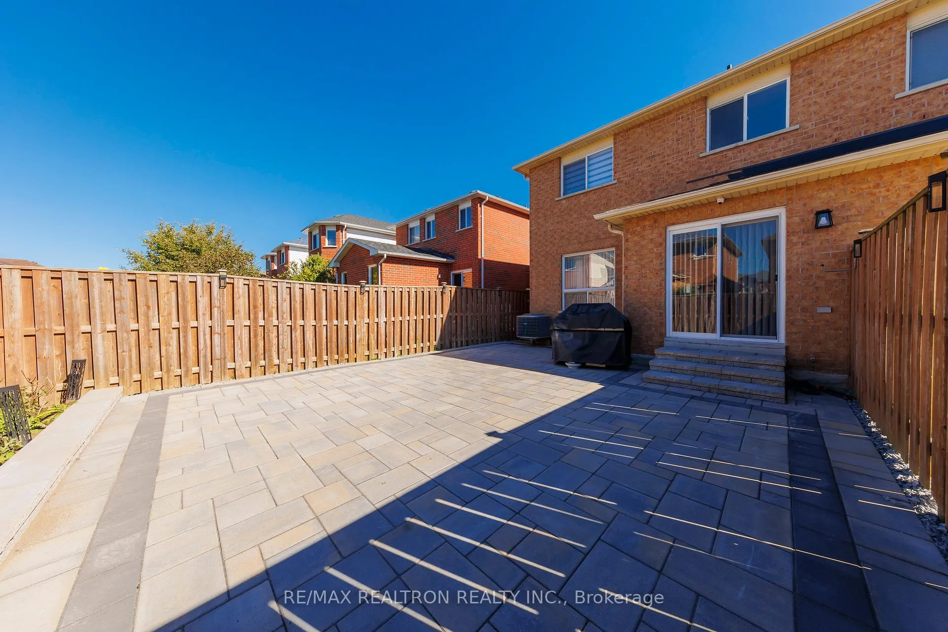 Photo 39 of 48 Briarcrest Drive, Markham, Berczy — HOMEH
