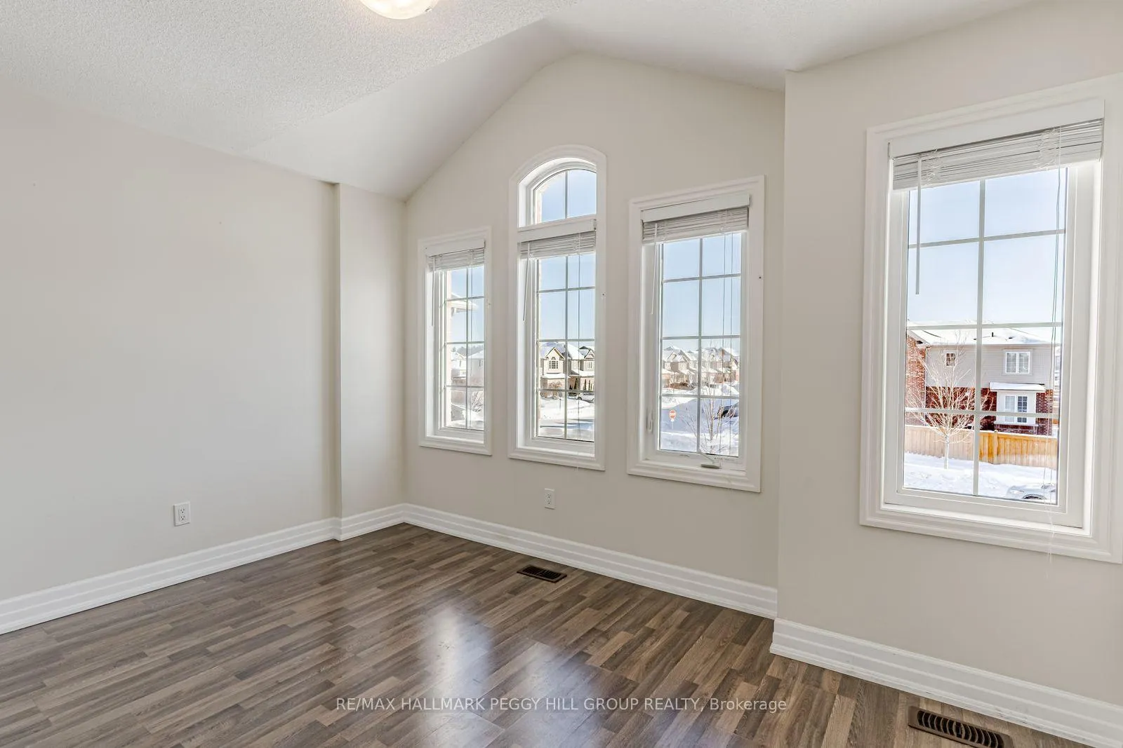 Photo 10 of 181 Wagner Crescent, Essa, Angus — HOMEH