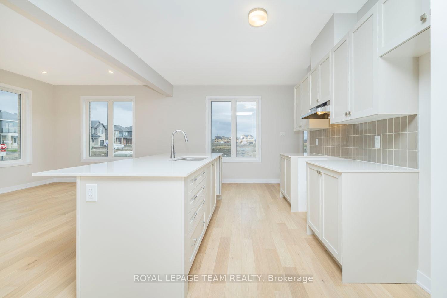 Photo 16 of 296 Sapling Grove, Ottawa, Barrhaven - Heritage Park — HOMEH