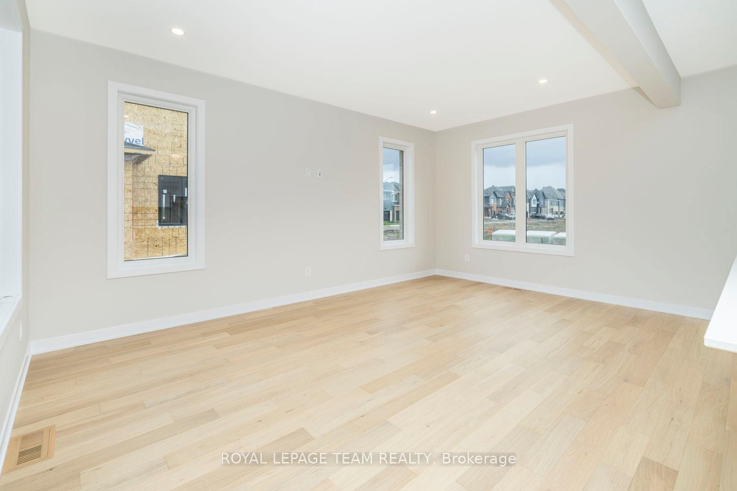 Photo 17 of 296 Sapling Grove, Ottawa, Barrhaven - Heritage Park — HOMEH