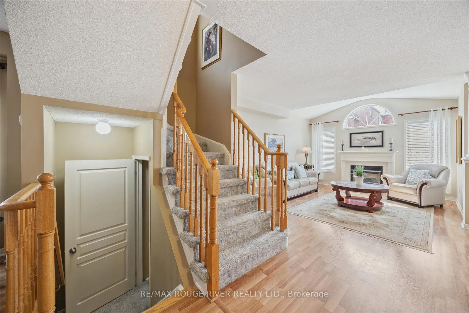 Photo 7 of 81 Vanguard Drive, Whitby, Brooklin — HOMEH