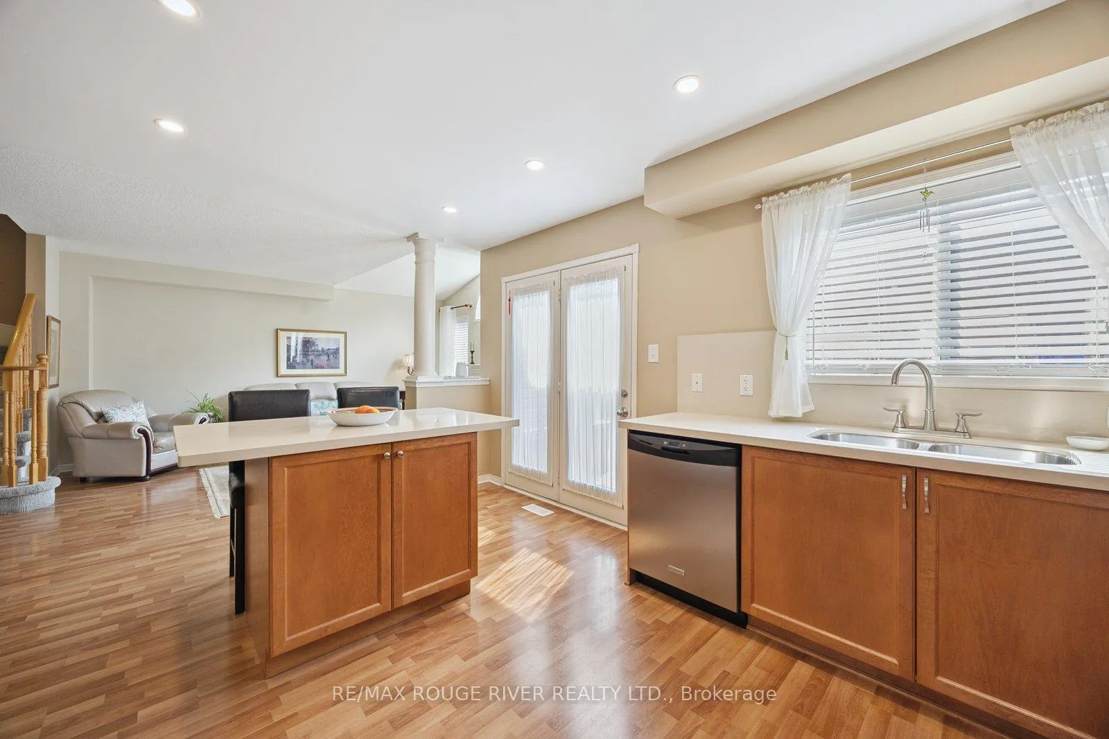 Photo 14 of 81 Vanguard Drive, Whitby, Brooklin — HOMEH