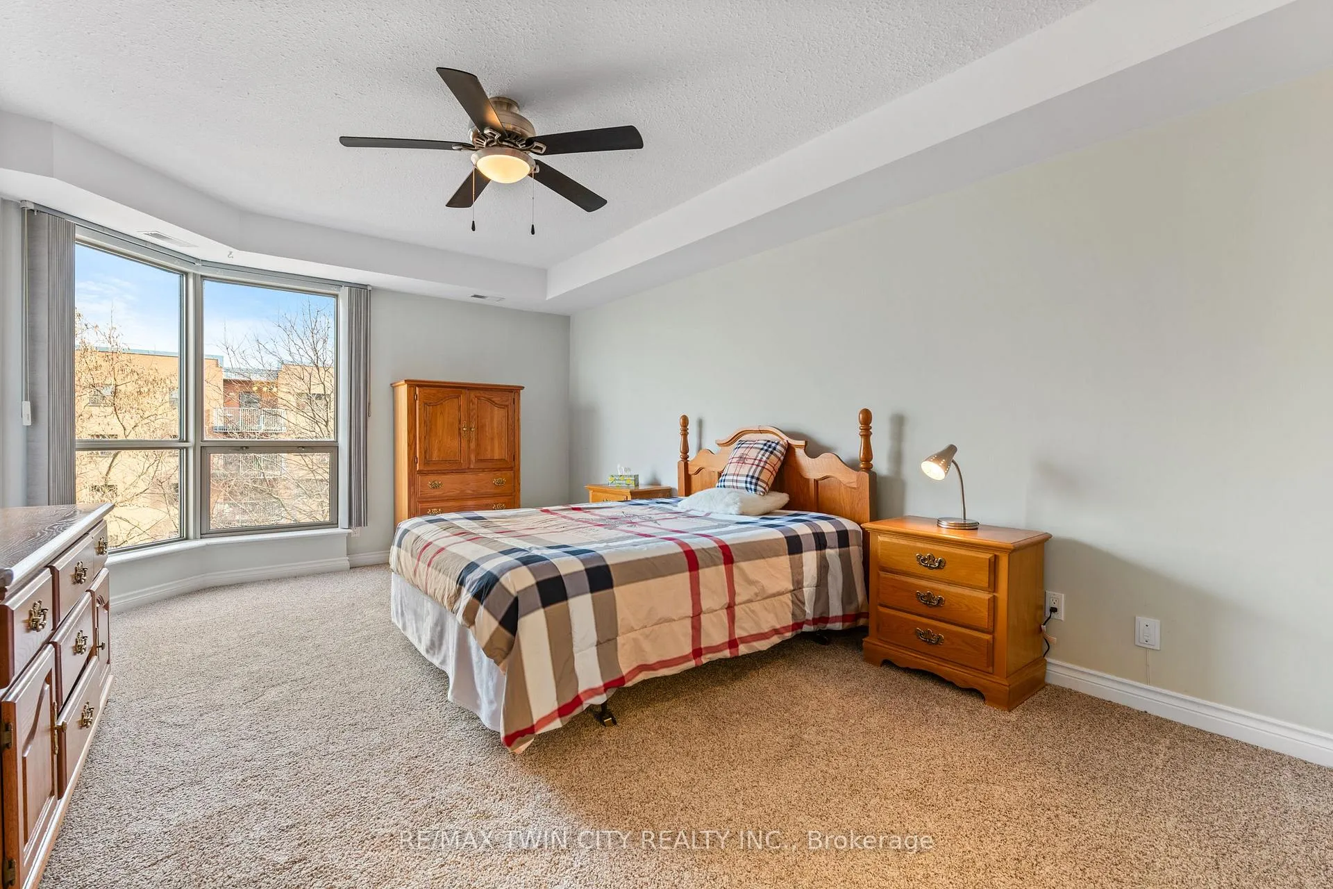 Photo 17 of Unit 508, 3267 King St. Street E, Kitchener — HOMEH