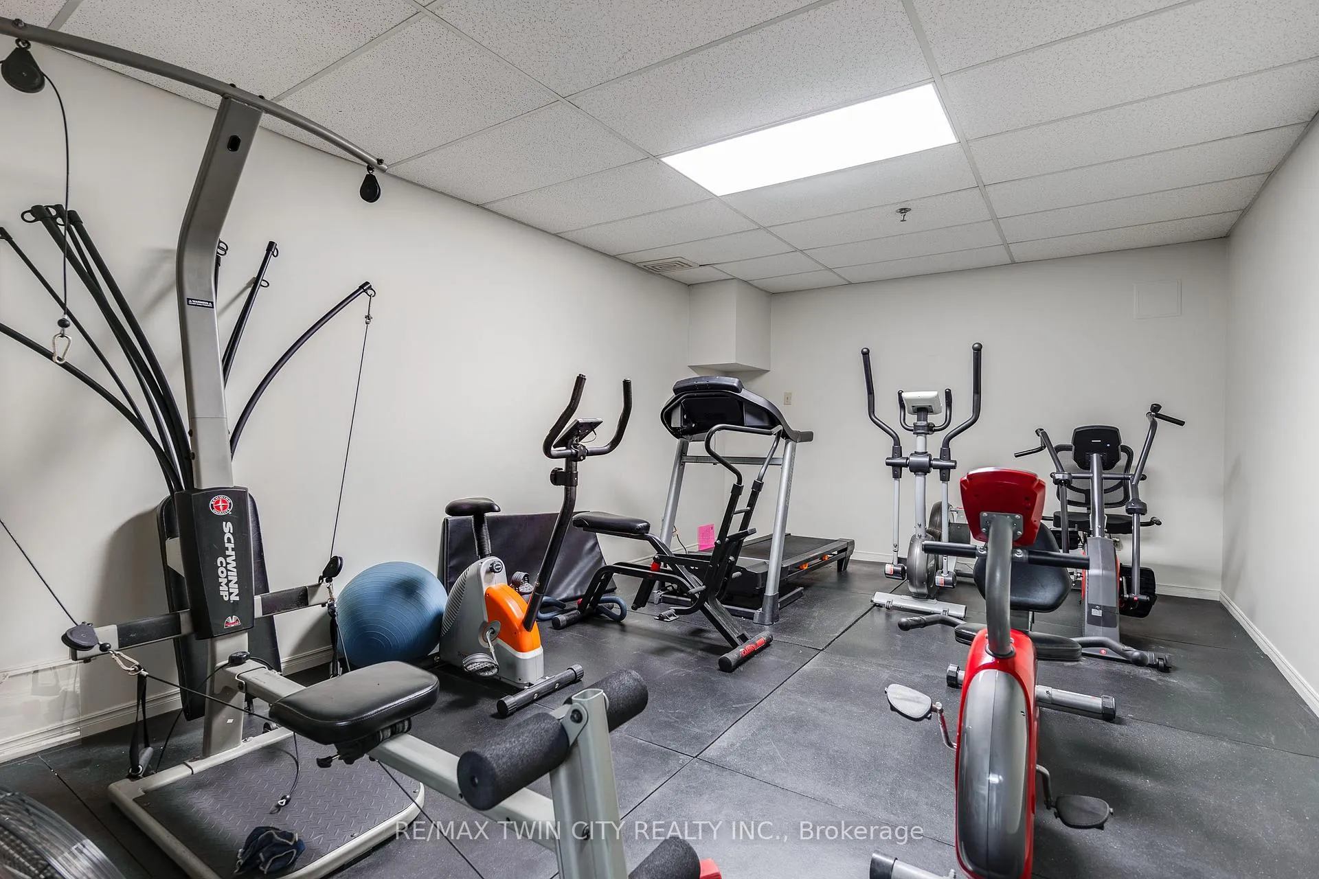 Photo 27 of Unit 508, 3267 King St. Street E, Kitchener — HOMEH