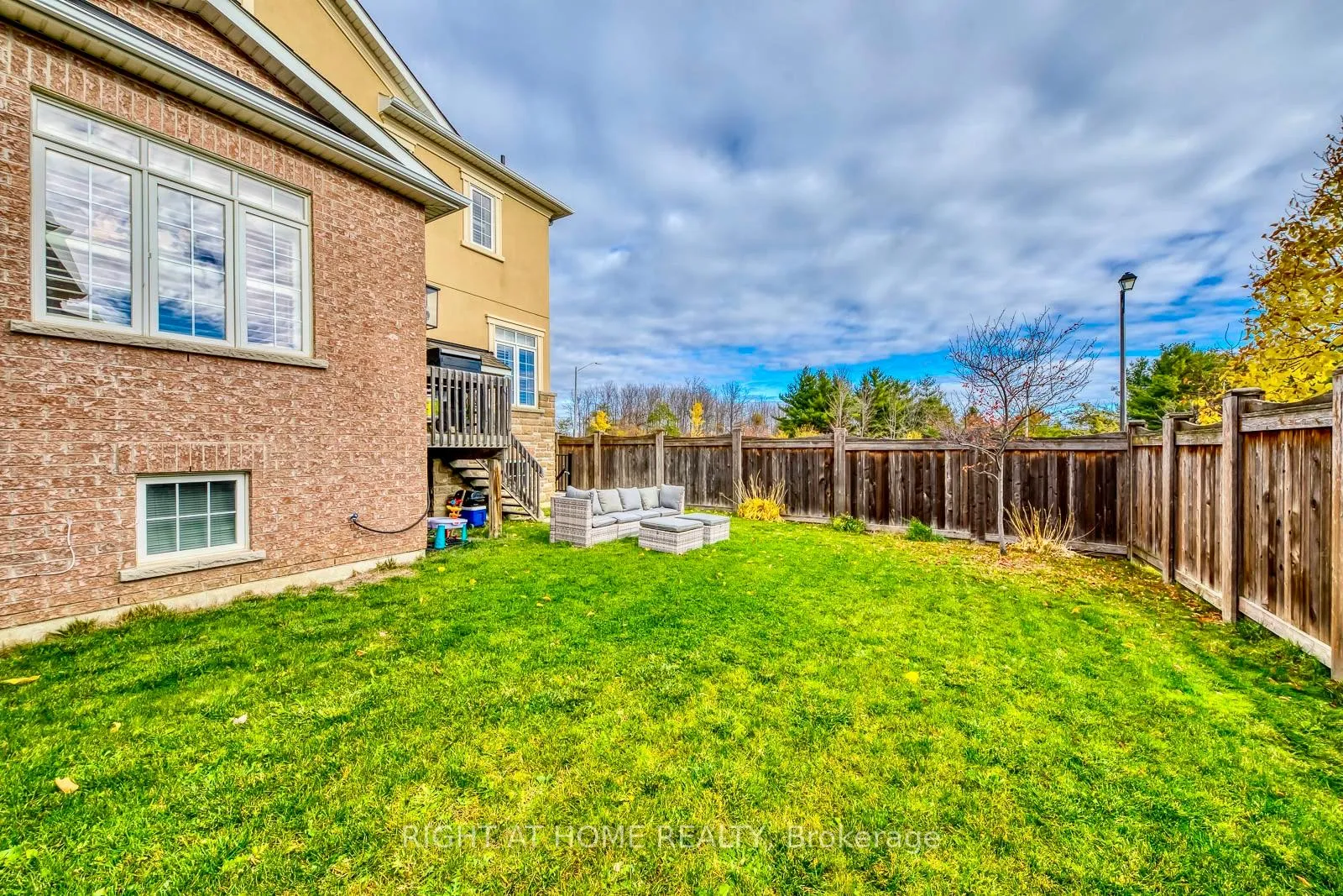 Photo 31 of 10 Cedarholme Avenue, Caledon, Rural Caledon — HOMEH