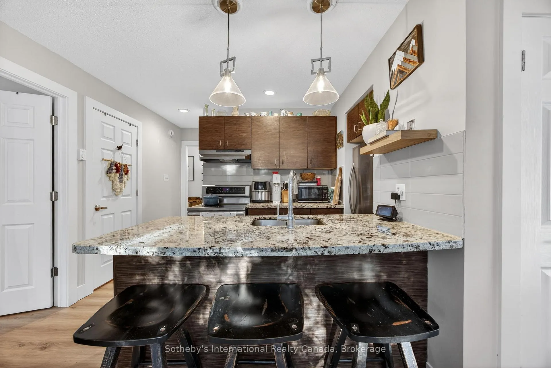 Photo 10 of Unit 113, 23 Dawson Drive, Collingwood — HOMEH