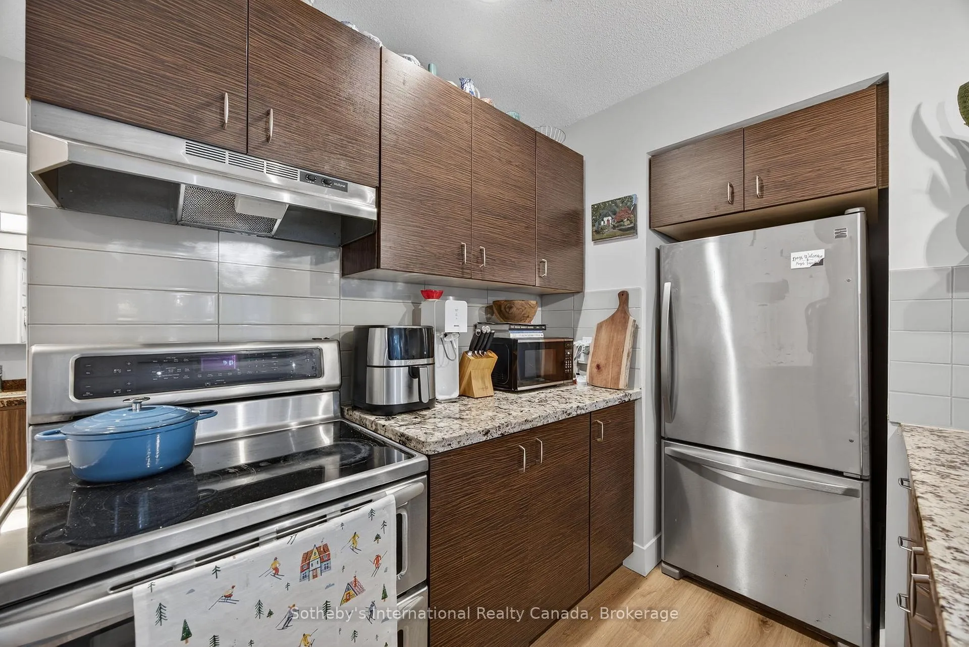 Photo 12 of Unit 113, 23 Dawson Drive, Collingwood — HOMEH