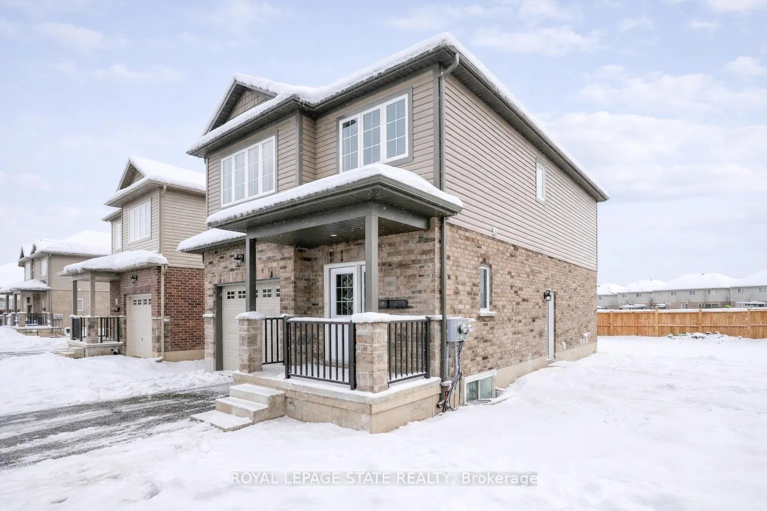 Photo 2 of Unit Upper, 177 Rykert Street, St. Catharines, Western Hill — HOMEH