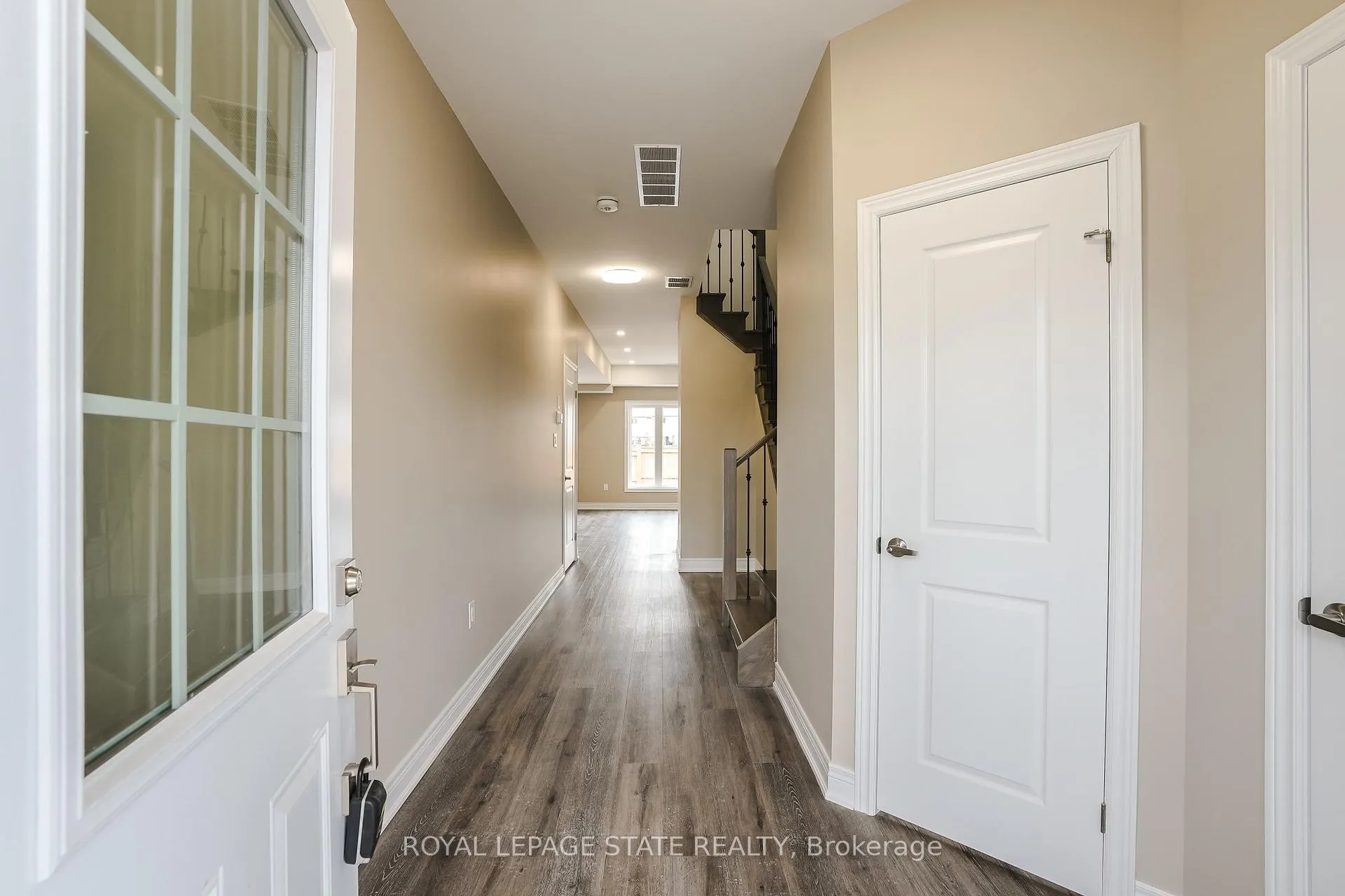 Photo 3 of Unit Upper, 177 Rykert Street, St. Catharines, Western Hill — HOMEH