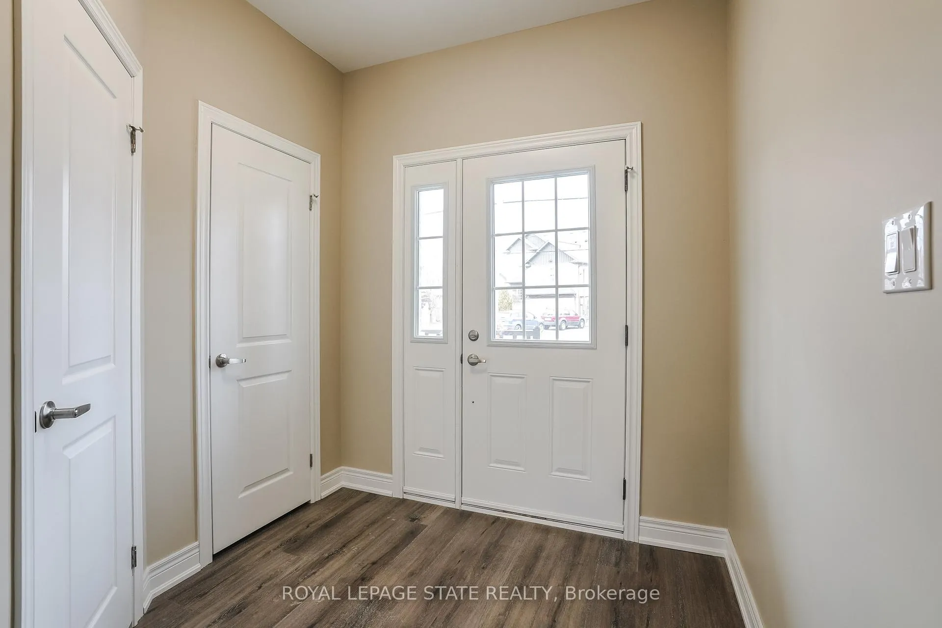 Photo 4 of Unit Upper, 177 Rykert Street, St. Catharines, Western Hill — HOMEH