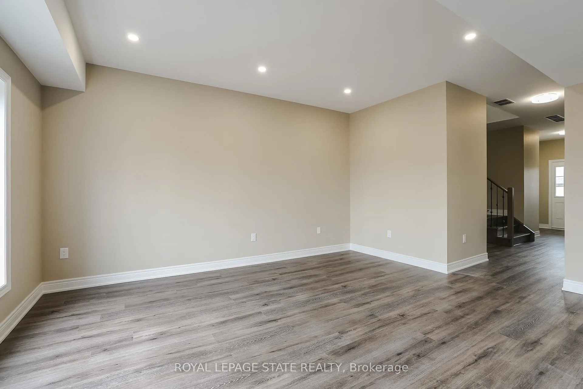 Photo 6 of Unit Upper, 177 Rykert Street, St. Catharines, Western Hill — HOMEH