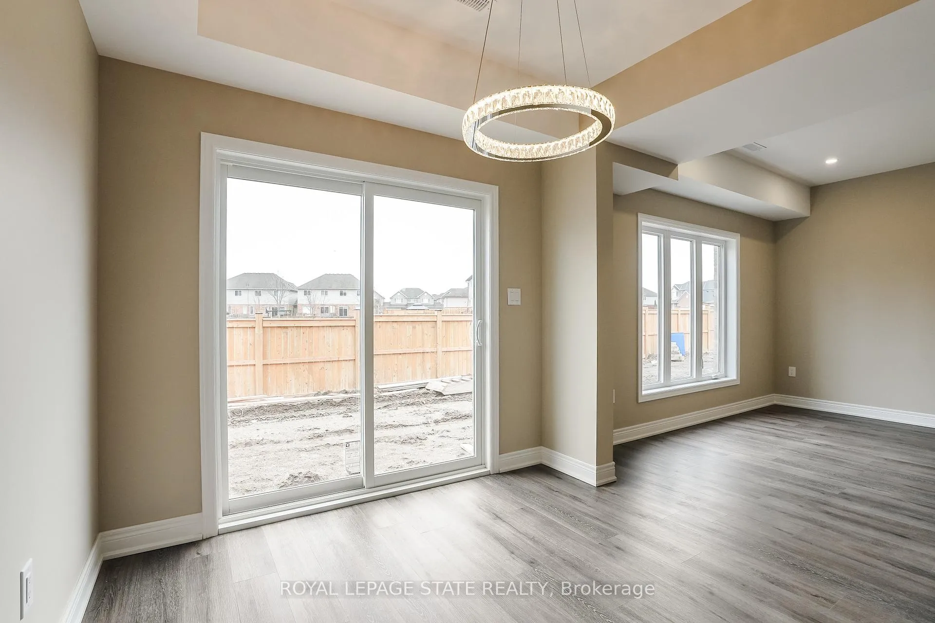 Photo 10 of Unit Upper, 177 Rykert Street, St. Catharines, Western Hill — HOMEH