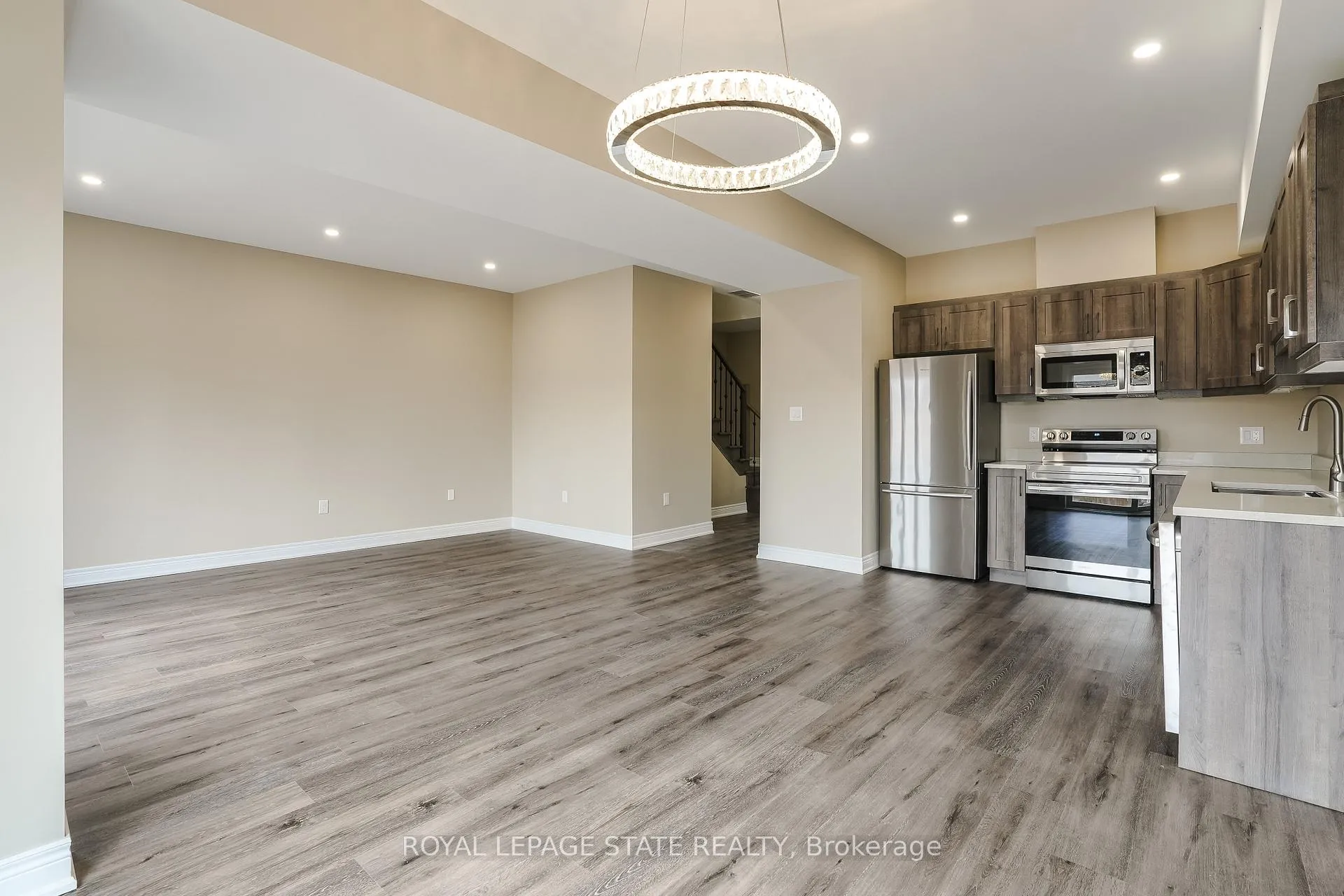 Photo 12 of Unit Upper, 177 Rykert Street, St. Catharines, Western Hill — HOMEH