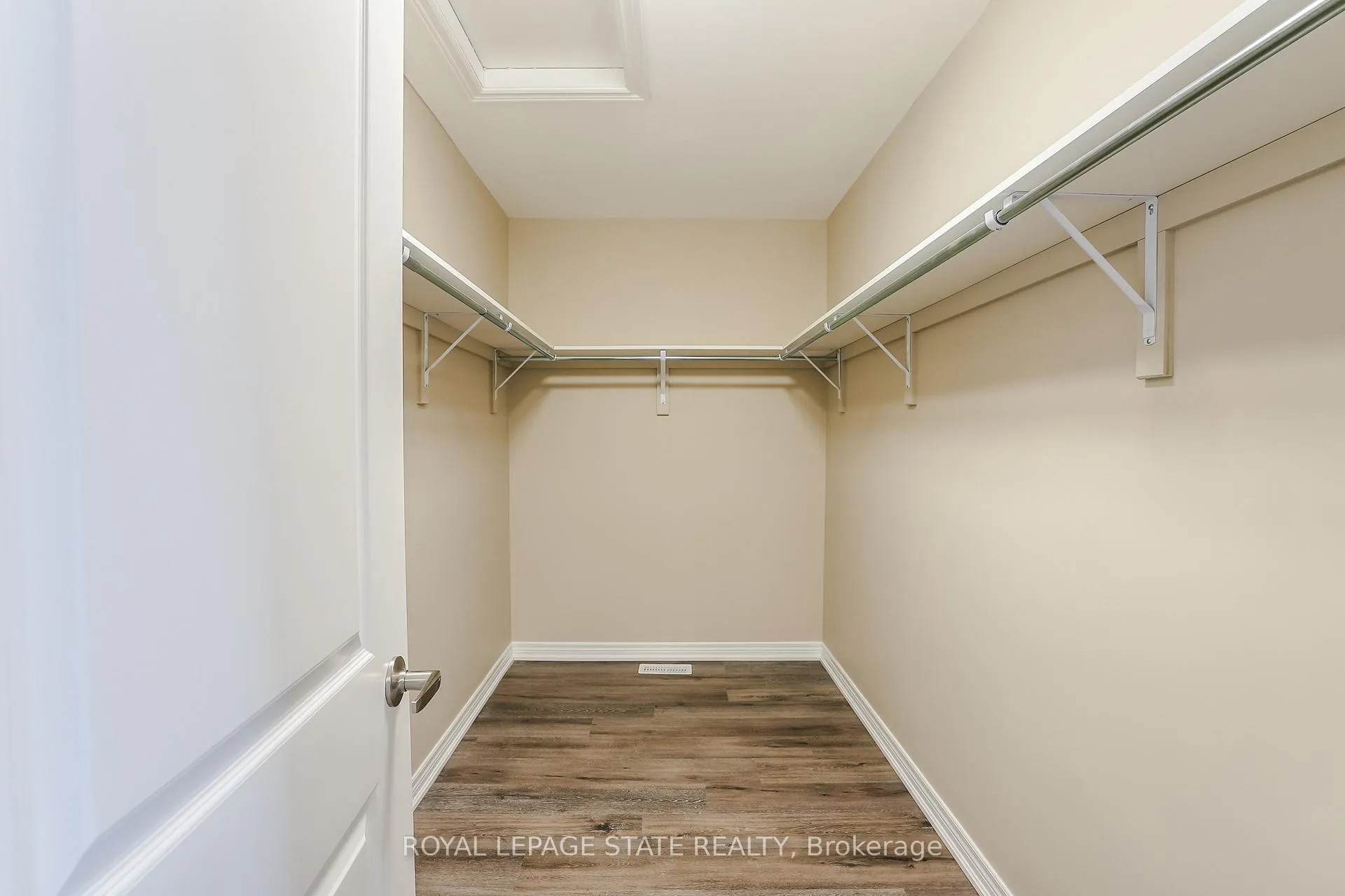 Photo 25 of Unit Upper, 177 Rykert Street, St. Catharines, Western Hill — HOMEH