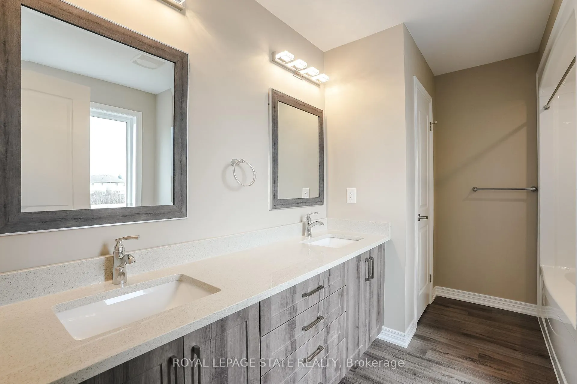 Photo 26 of Unit Upper, 177 Rykert Street, St. Catharines, Western Hill — HOMEH