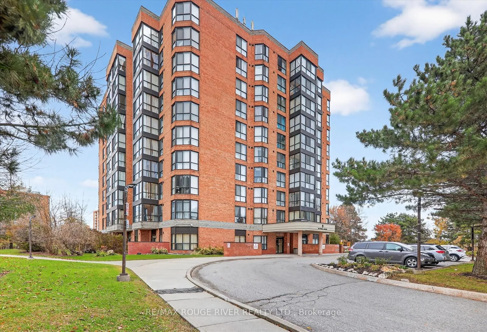Front of Unit 309, 8 Silver Bell Grove