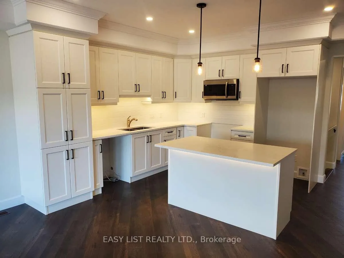 Photo 2 of 152 Wilmer Avenue, Gananoque — HOMEH
