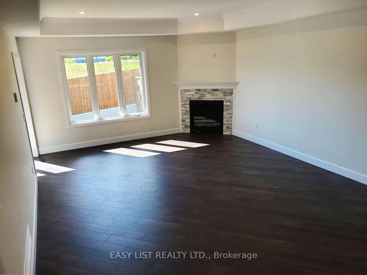 Photo 3 of 152 Wilmer Avenue, Gananoque — HOMEH