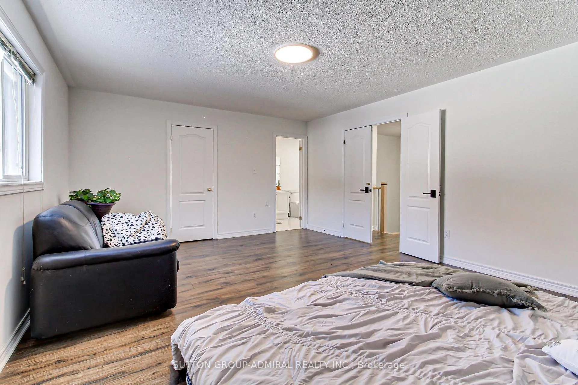 Photo 6 of 87 Stemmle Drive, Aurora, Aurora Highlands — HOMEH