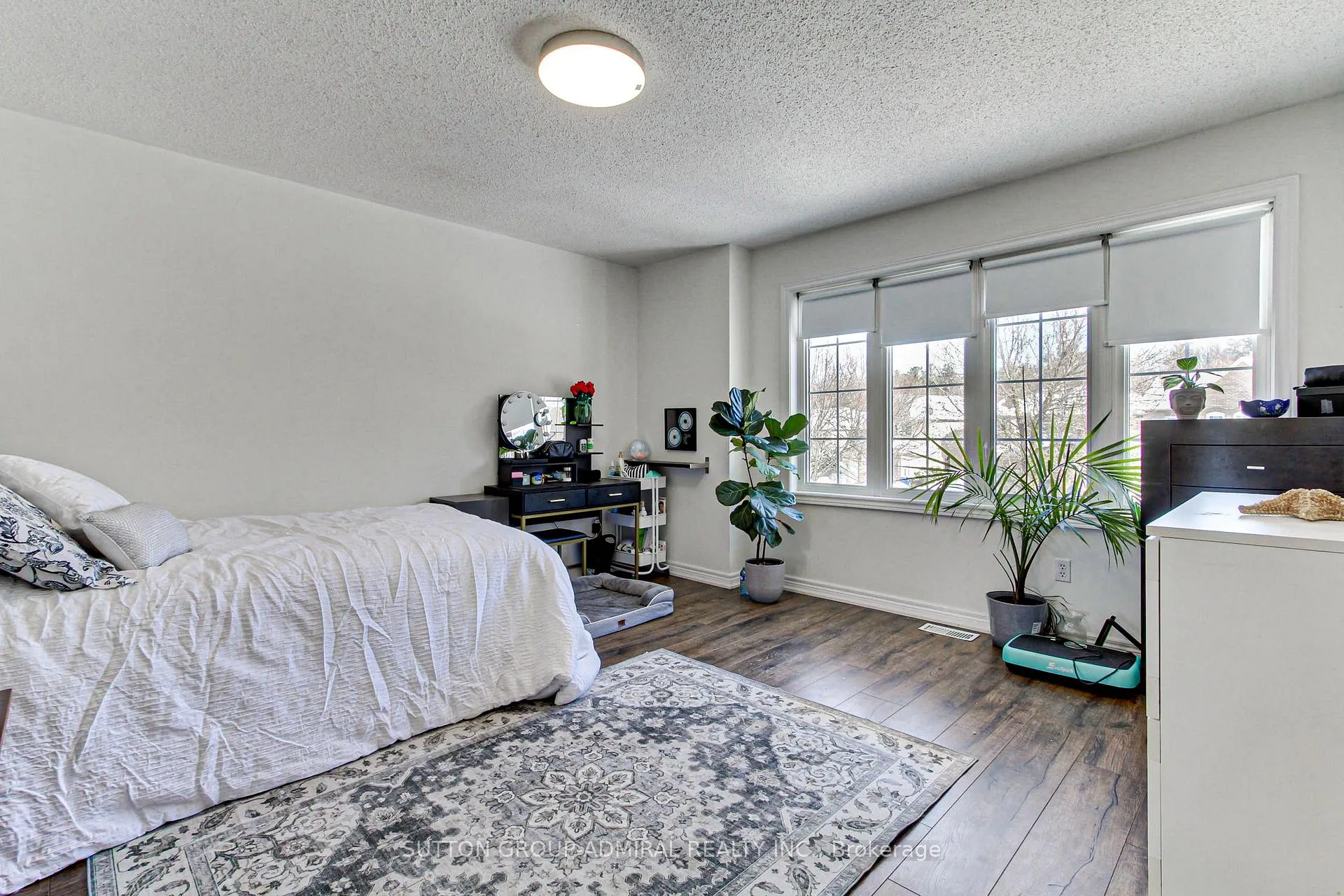 Photo 11 of 87 Stemmle Drive, Aurora, Aurora Highlands — HOMEH