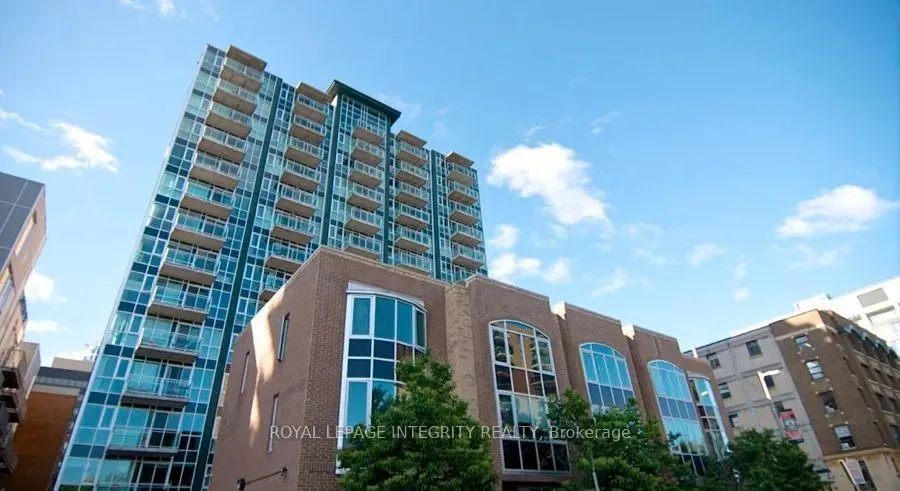 Front of Unit 1106, 134 York Street