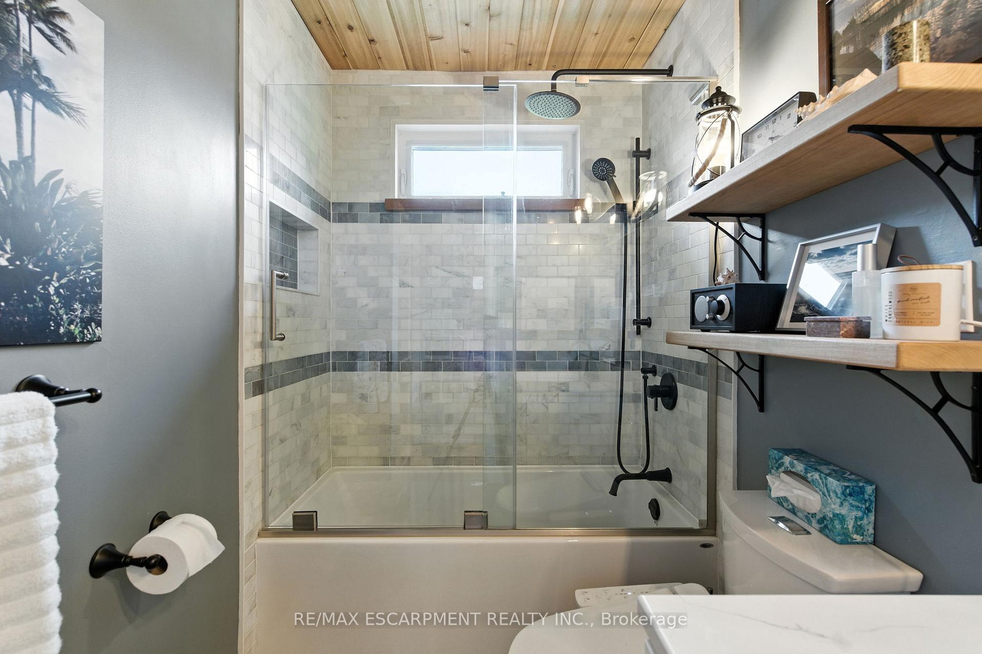 Photo 20 of 8 Olive Street, Grimsby, Grimsby Beach — HOMEH
