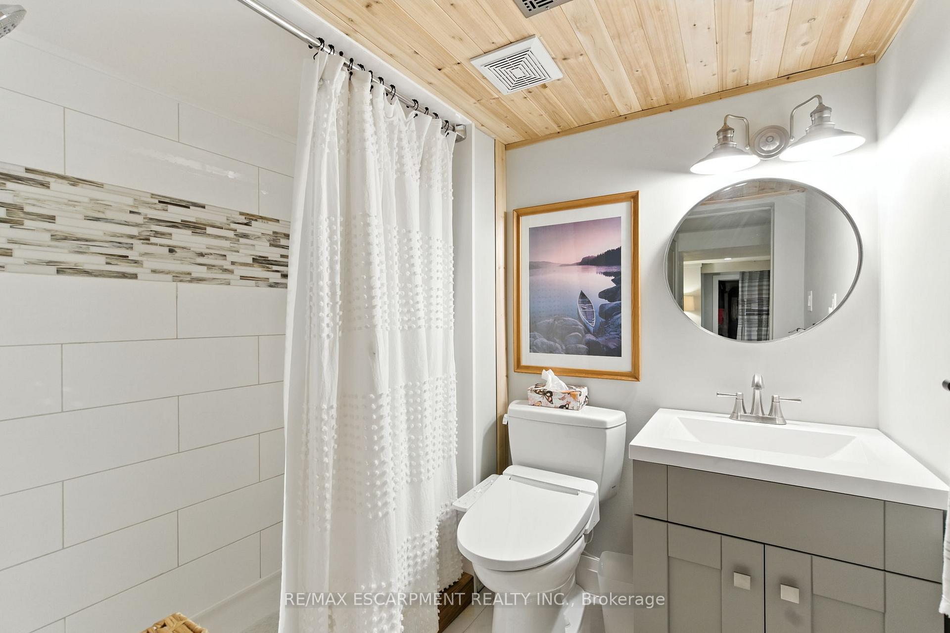 Photo 29 of 8 Olive Street, Grimsby, Grimsby Beach — HOMEH