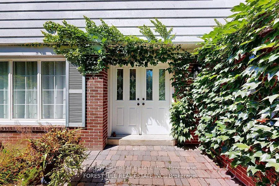 Photo 3 of 20 Thurgate Crescent, Markham, German Mills — HOMEH