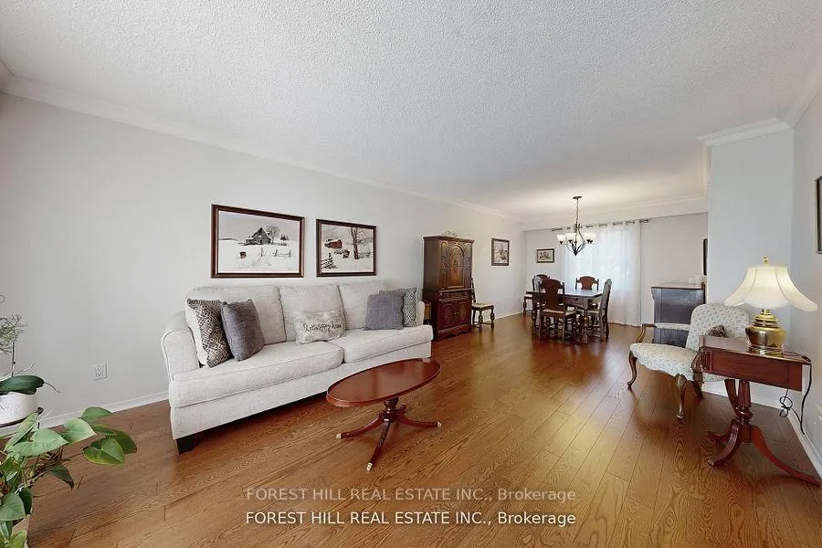 Photo 6 of 20 Thurgate Crescent, Markham, German Mills — HOMEH