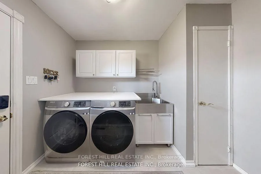 Photo 17 of 20 Thurgate Crescent, Markham, German Mills — HOMEH