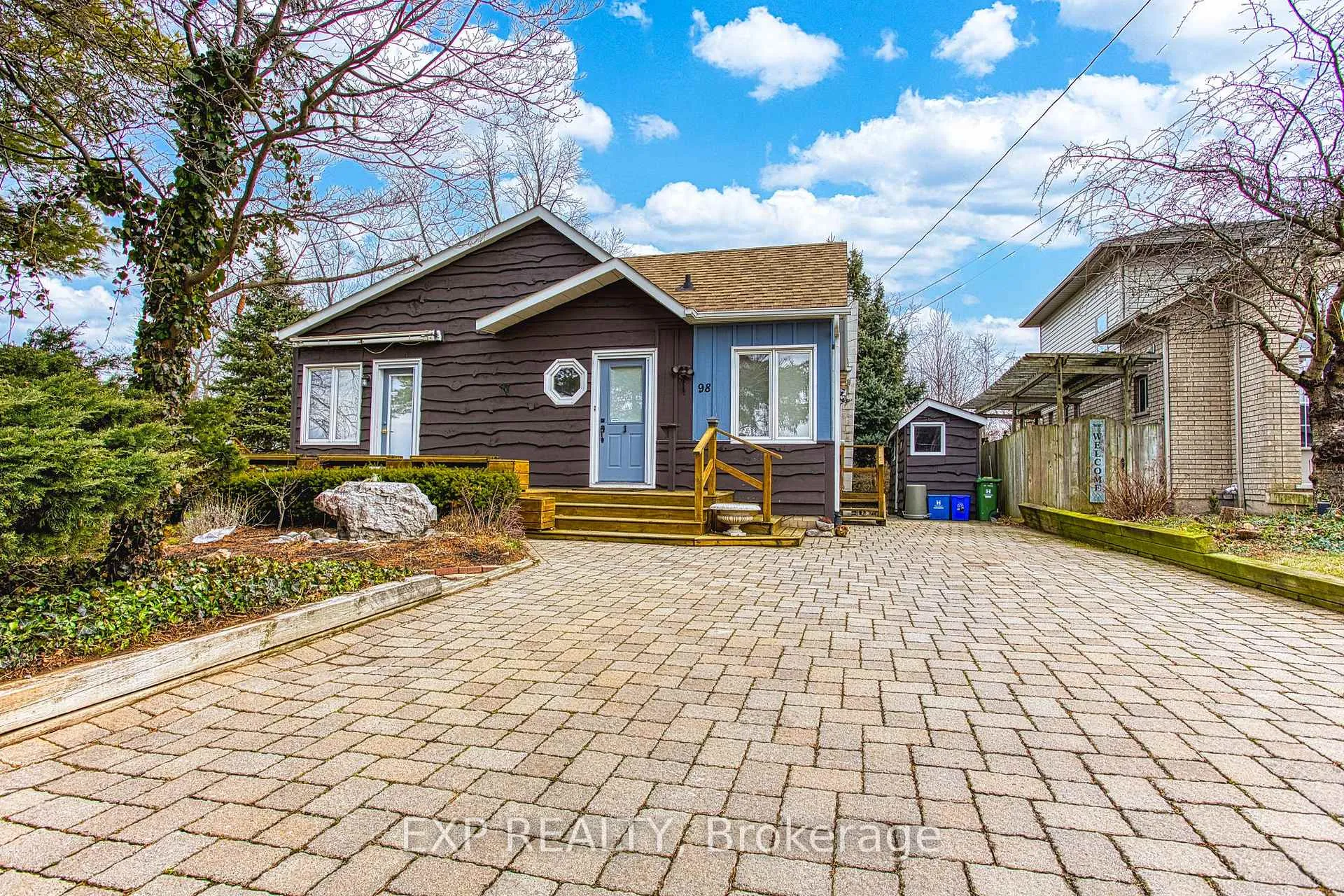 Photo 2 of 98 Creanona Boulevard, Hamilton, Winona Park — HOMEH