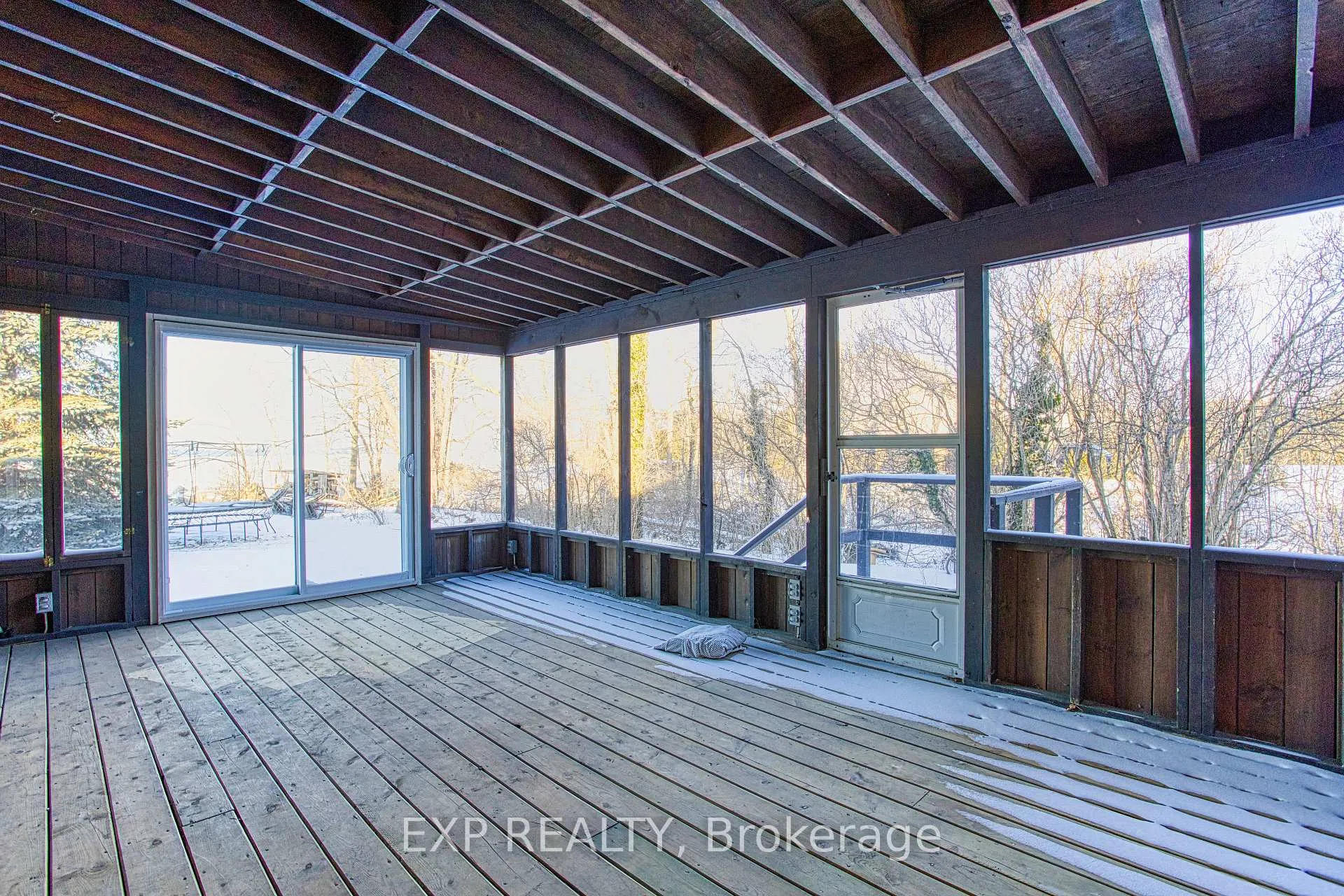 Photo 28 of 98 Creanona Boulevard, Hamilton, Winona Park — HOMEH