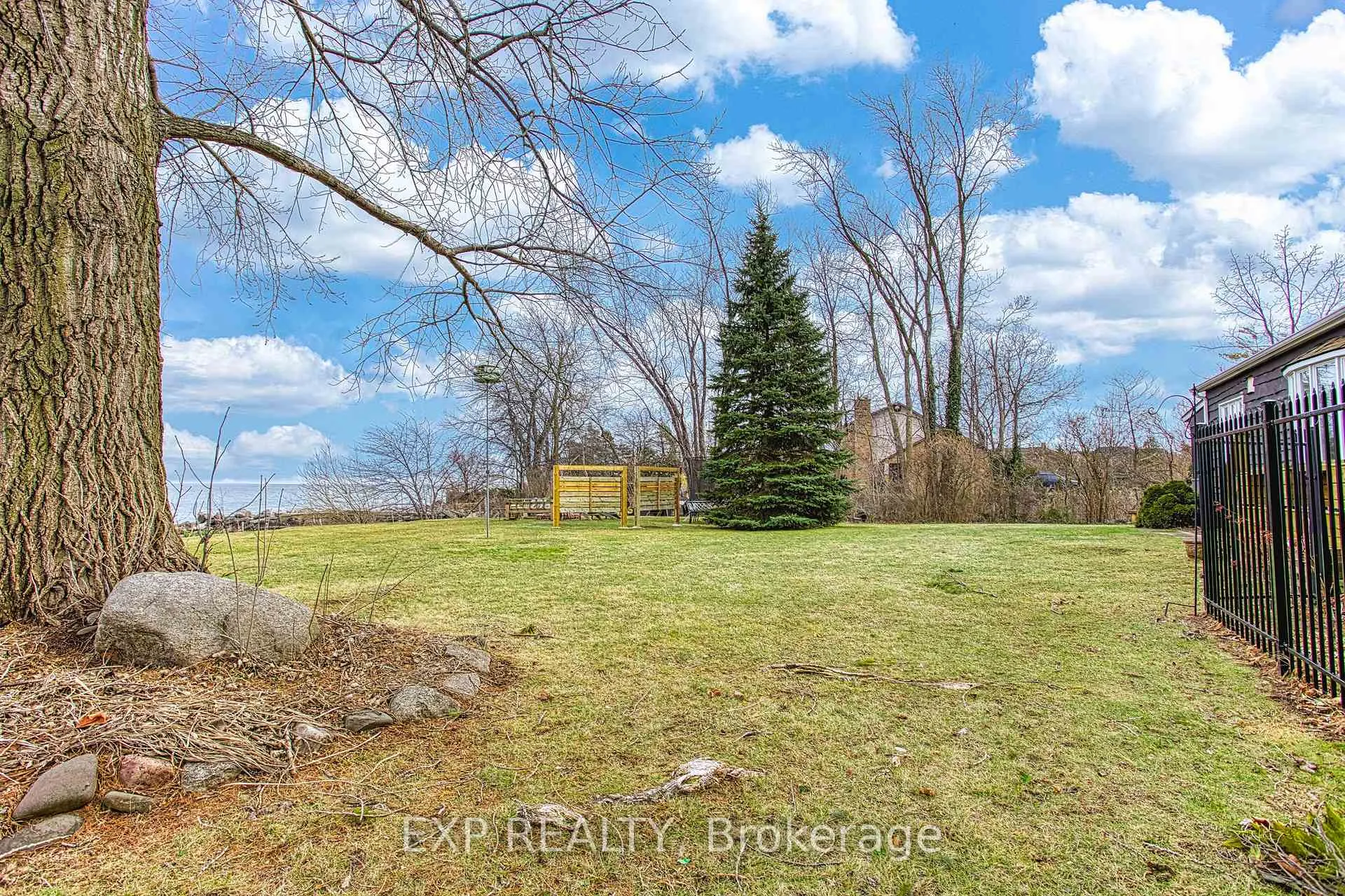 Photo 48 of 98 Creanona Boulevard, Hamilton, Winona Park — HOMEH