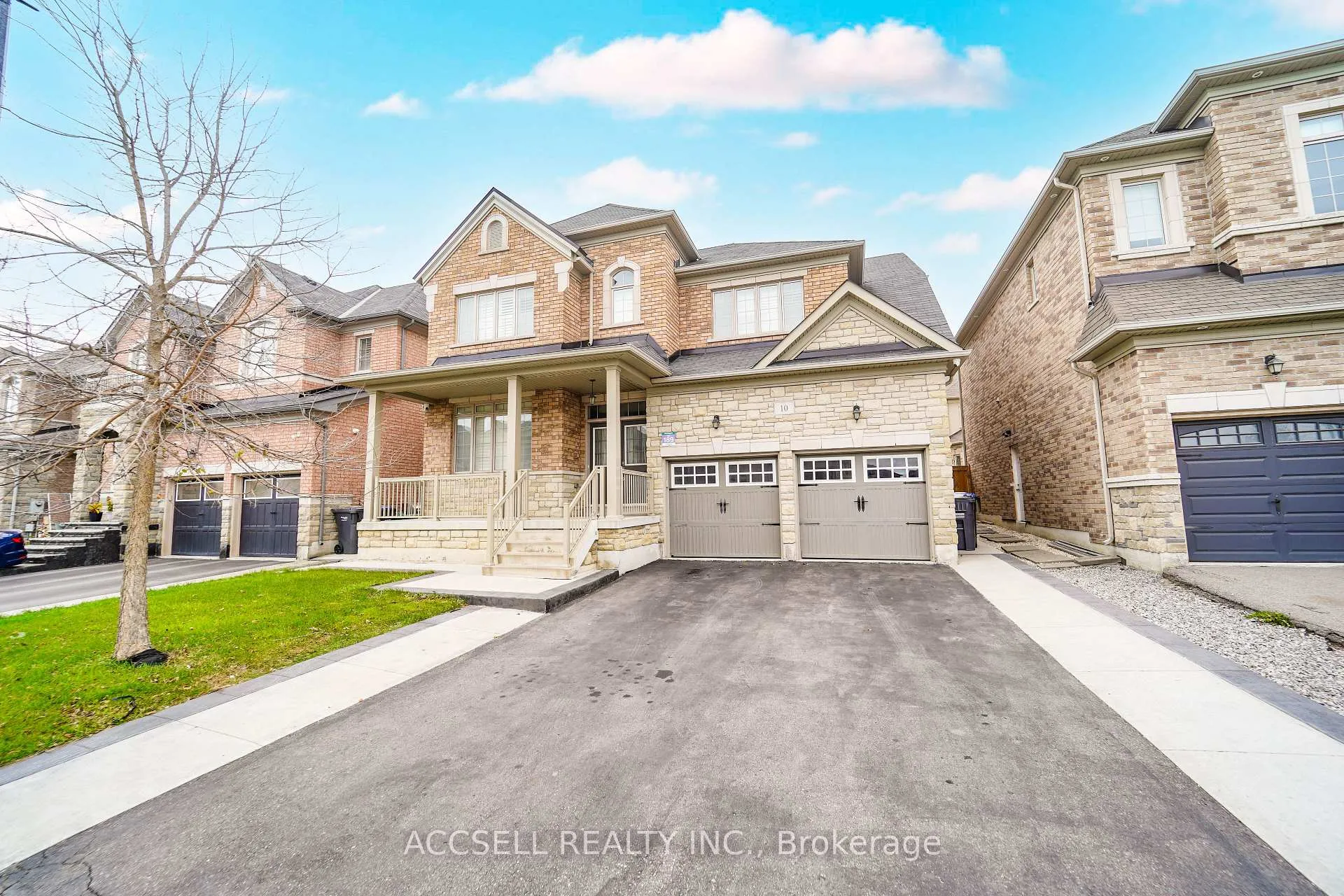 Front of 10 Dopp Crescent