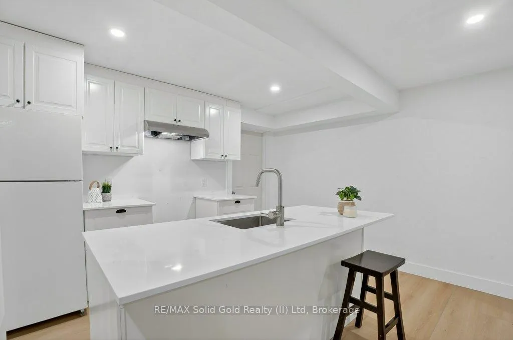 Photo 31 of 614 Rock Point Crescent, Waterloo — HOMEH