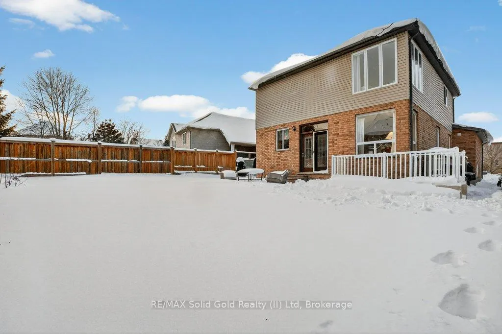 Photo 37 of 614 Rock Point Crescent, Waterloo — HOMEH