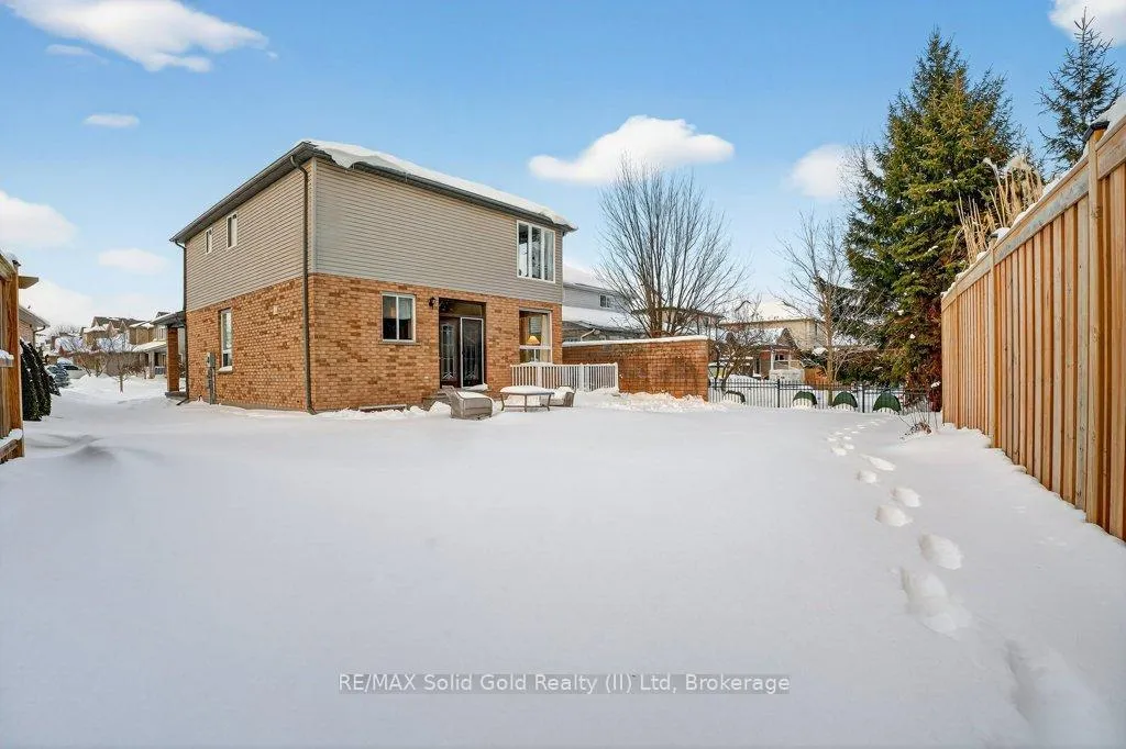 Photo 38 of 614 Rock Point Crescent, Waterloo — HOMEH