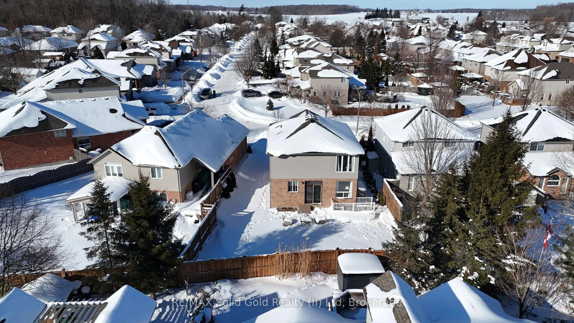 Photo 43 of 614 Rock Point Crescent, Waterloo — HOMEH